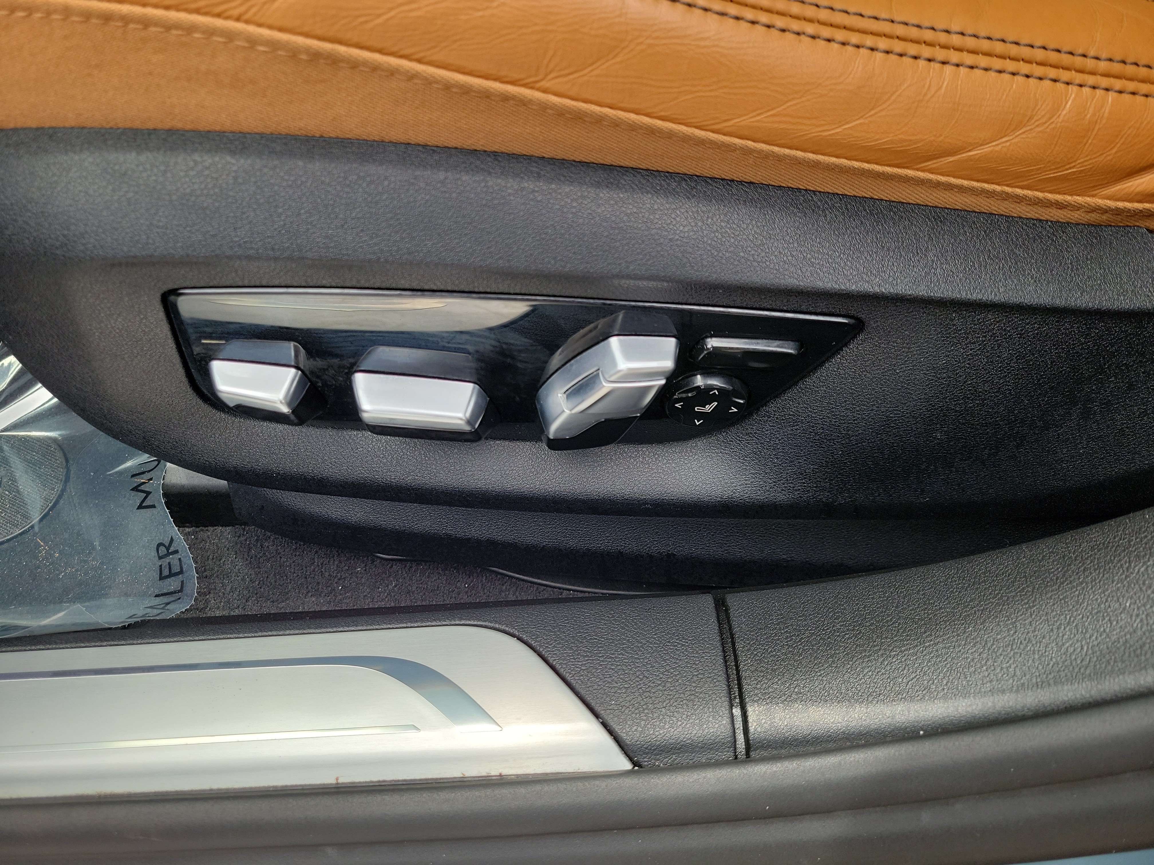 Certified 2022 BMW 750i xDrive w/ Executive Package AWD/4WD image 18