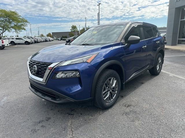 Used 2021 Nissan Rogue S image 2