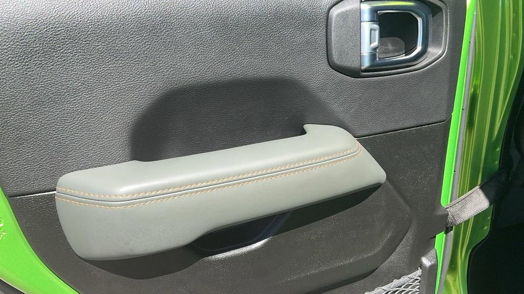 Used 2025 Jeep Gladiator Mojave image 20