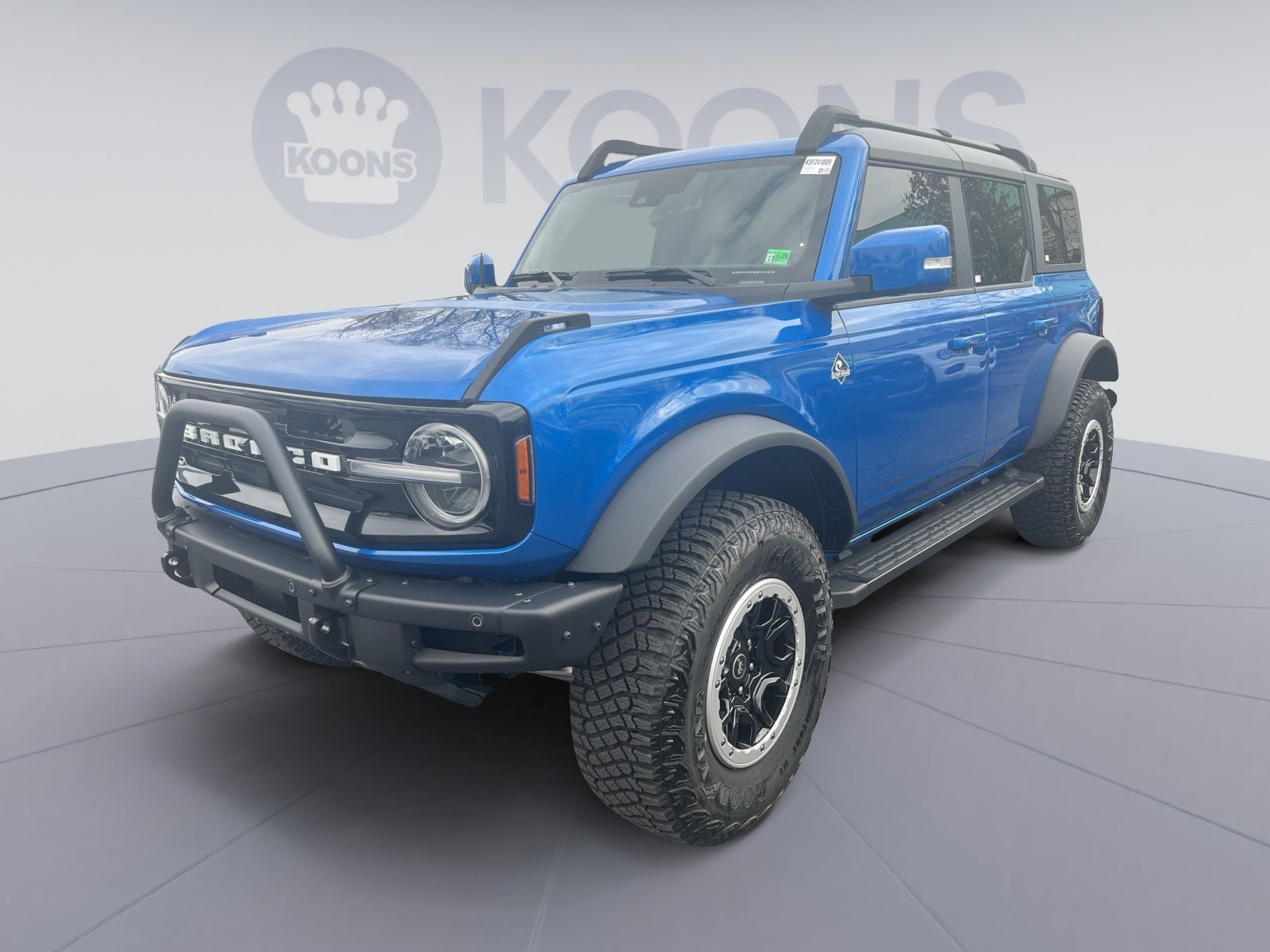 New 2024 Ford Bronco Outer Banks w/ Sasquatch Package image 1