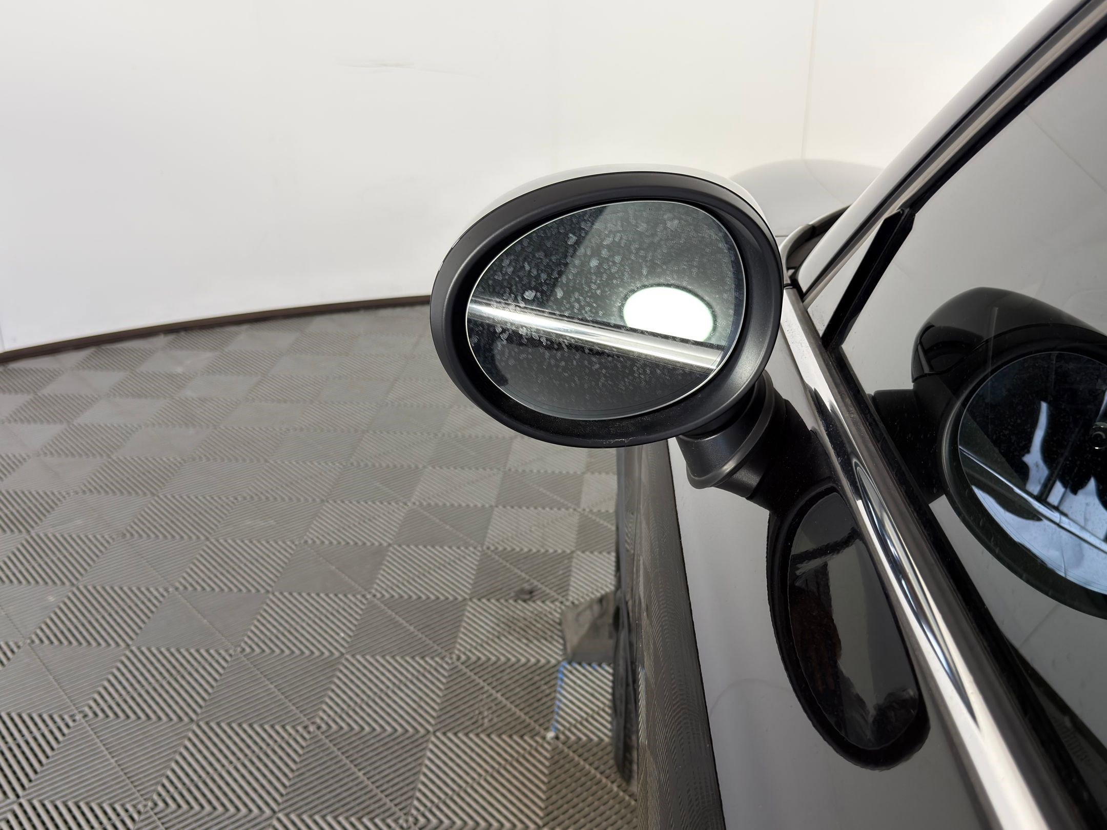 Used 2022 MINI Cooper Clubman S w/ Premium Package image 22