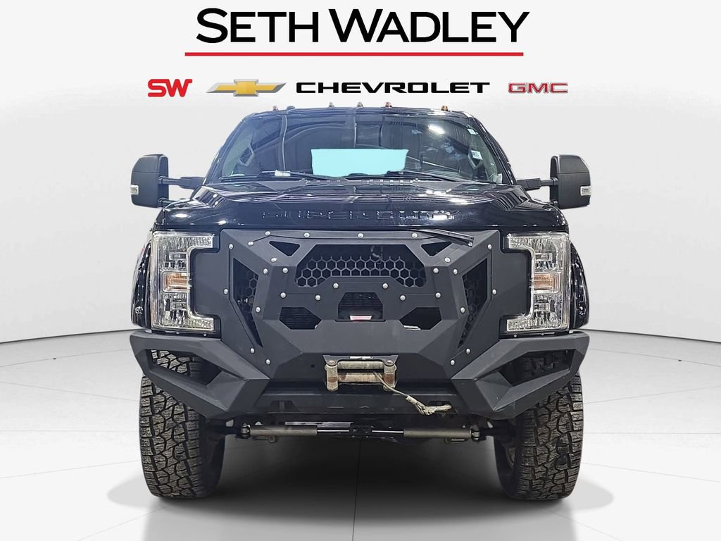 Used 2017 Ford F350 XLT image 2