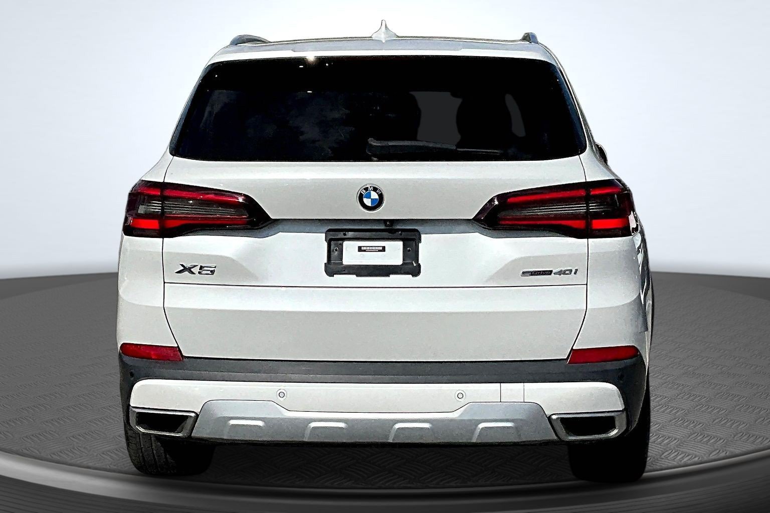 Used 2021 BMW X5 sDrive40i RWD image 4