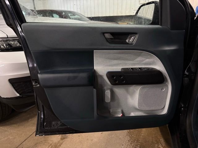 Used 2025 Ford Maverick XLT w/ XLT Luxury Package image 12