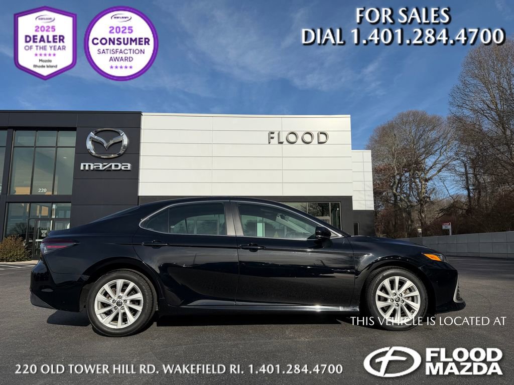 Used 2022 Toyota Camry LE image 8