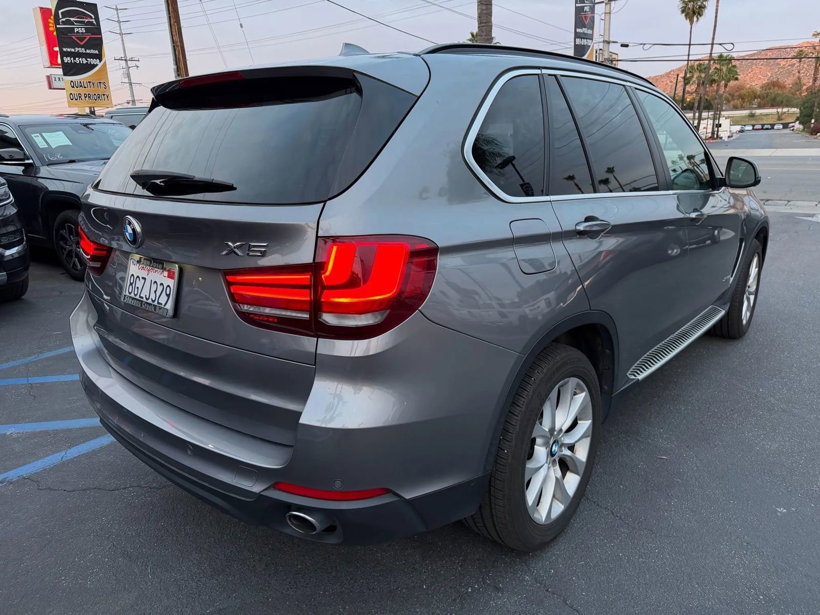 Used 2016 BMW X5 xDrive35i w/ Premium Package AWD/4WD image 9