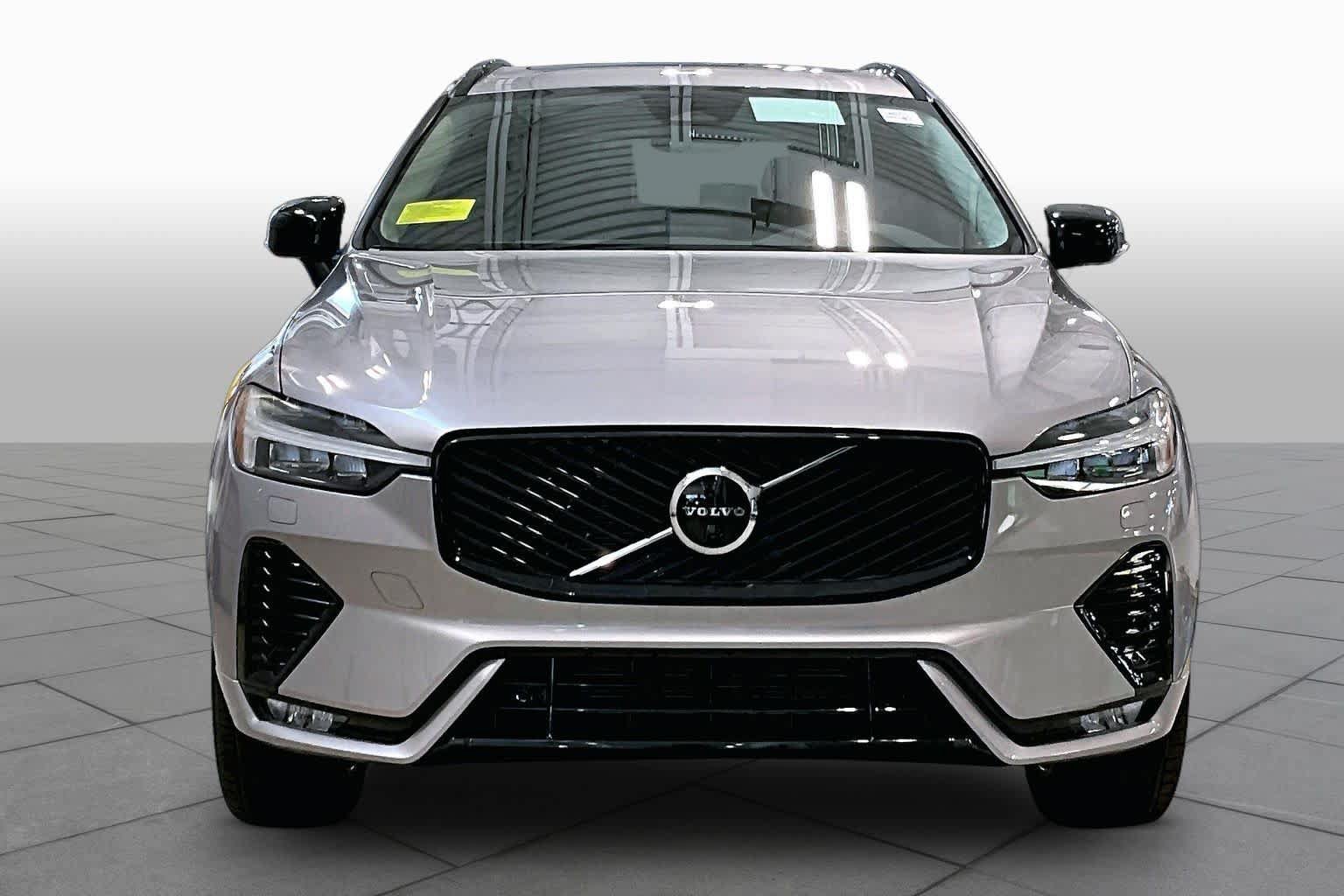 New 2026 Volvo XC60 B5 Plus w/ Protection Package Premier AWD/4WD image 2