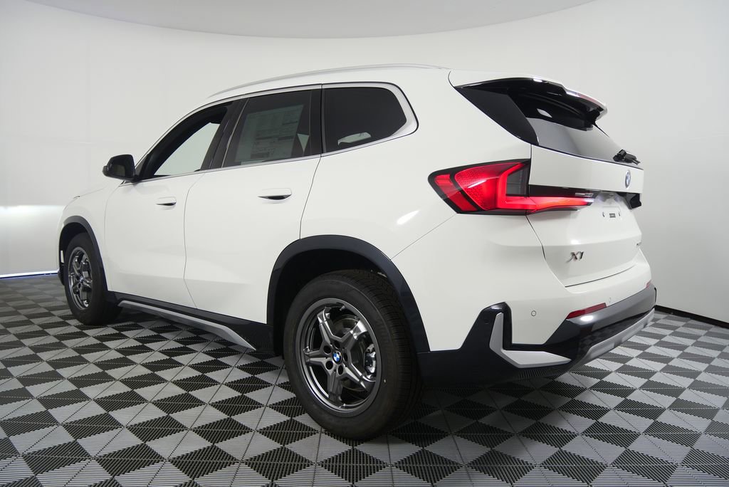 Certified 2025 BMW X1 xDrive28i w/ Convenience Package AWD/4WD image 5