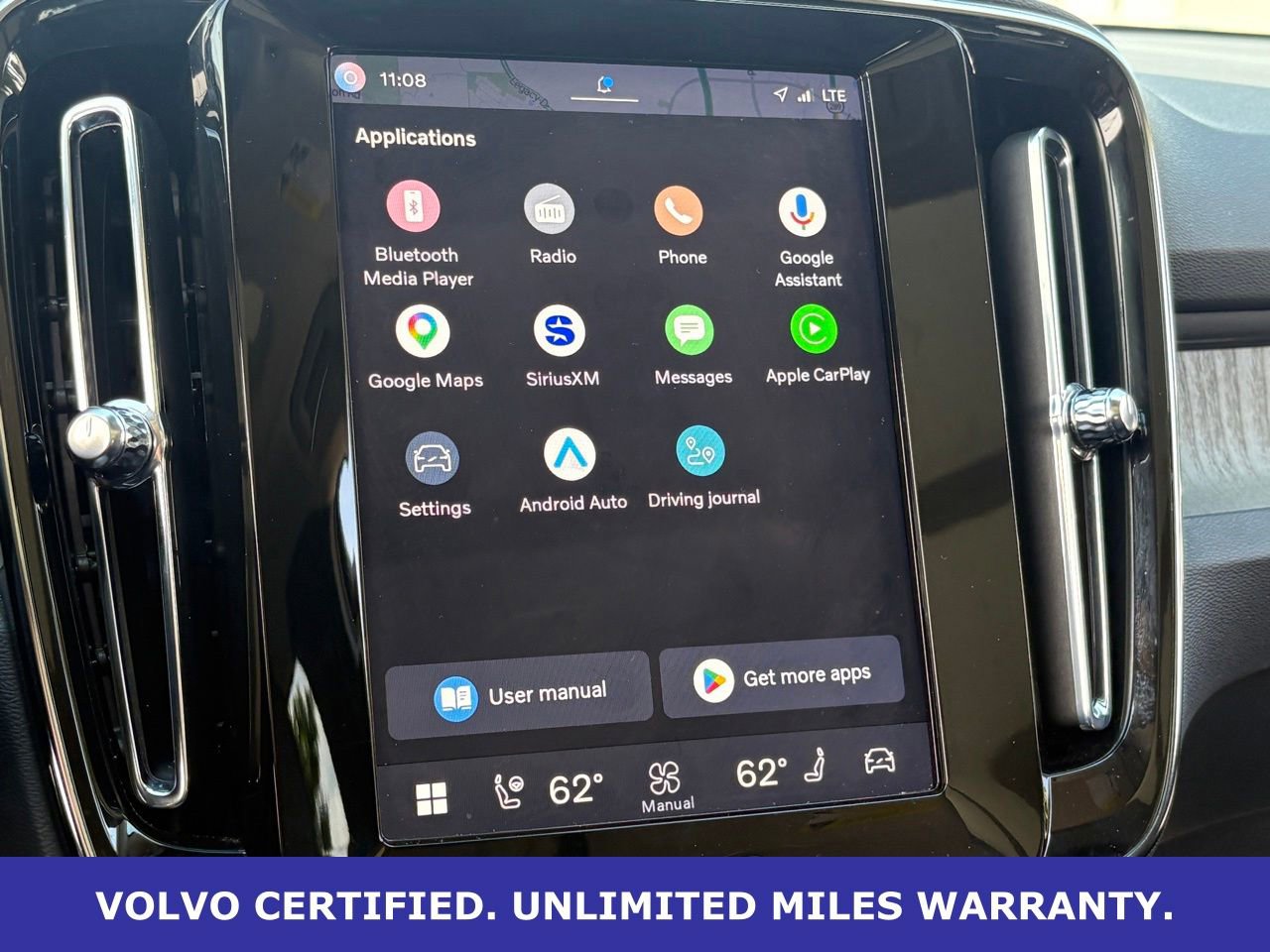 Certified 2025 Volvo XC40 B5 Plus AWD/4WD image 23