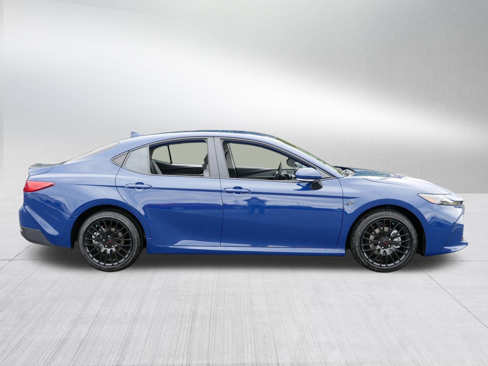 Used 2026 Toyota Camry LE image 8