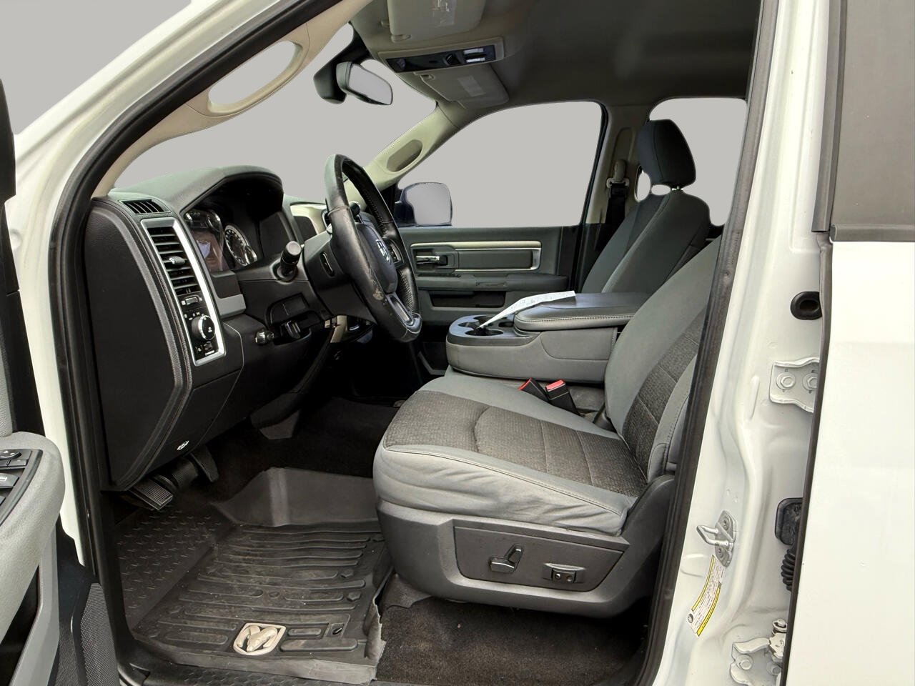 Used 2013 RAM 3500 Big Horn image 9