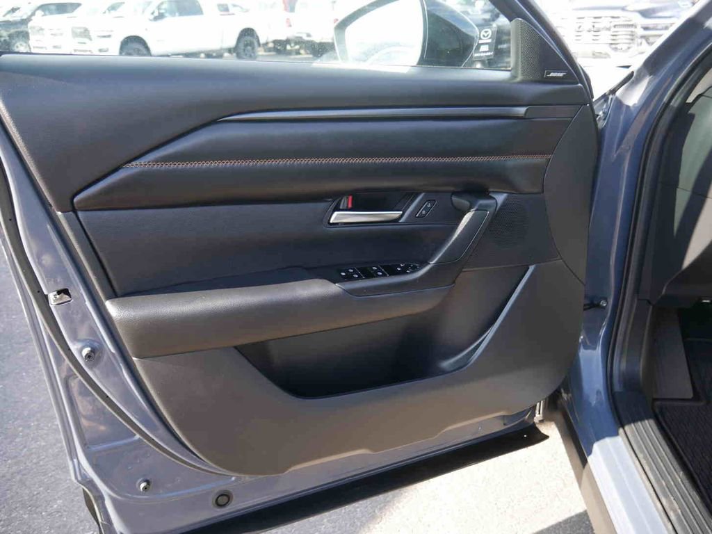 Used 2024 MAZDA CX-50 AWD 2.5 S w/ Cargo Package image 26