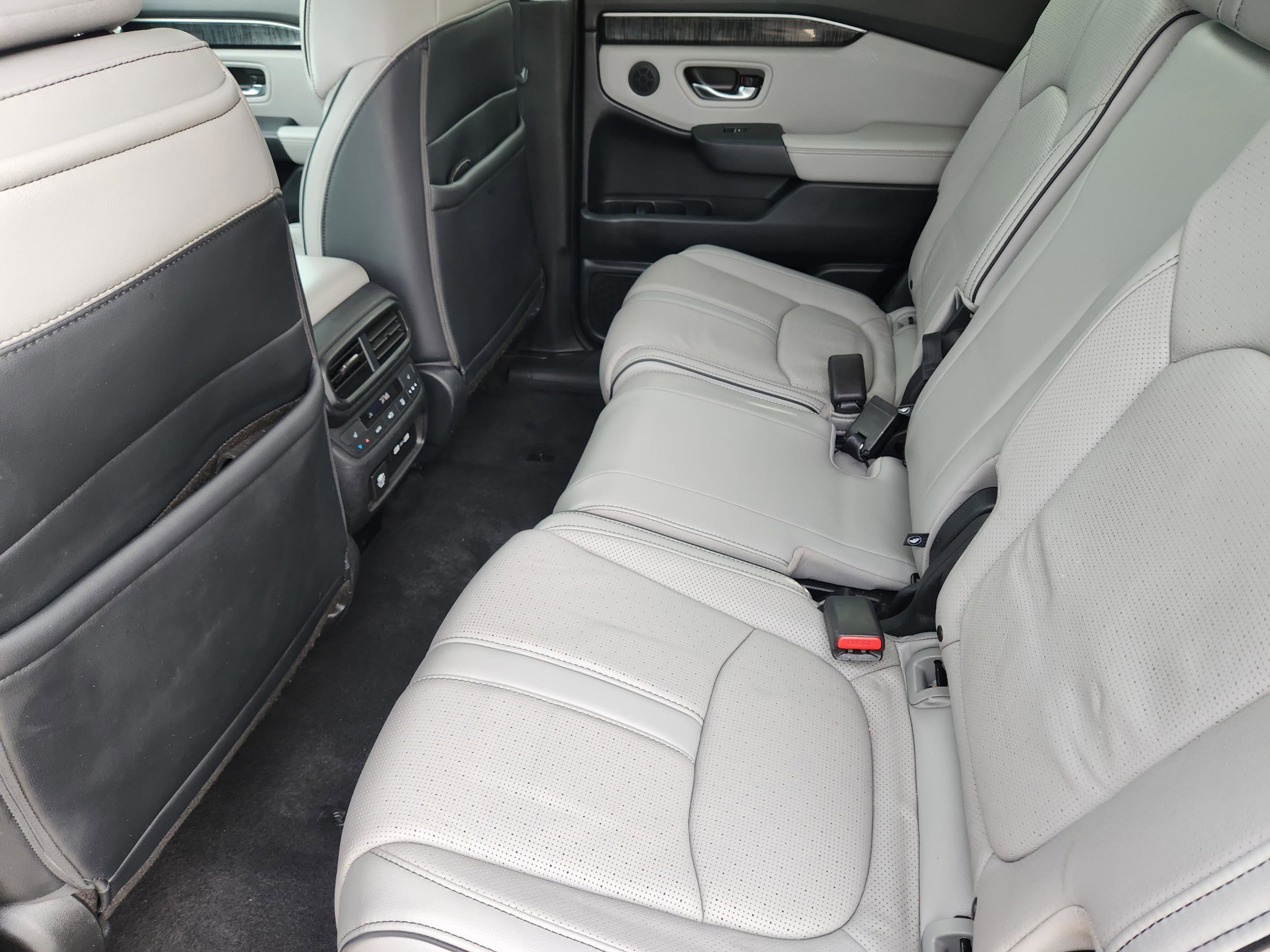 Certified 2023 Honda Pilot Elite image 30