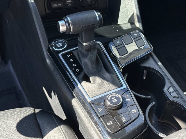 Used 2025 Kia Sportage EX AWD/4WD image 22