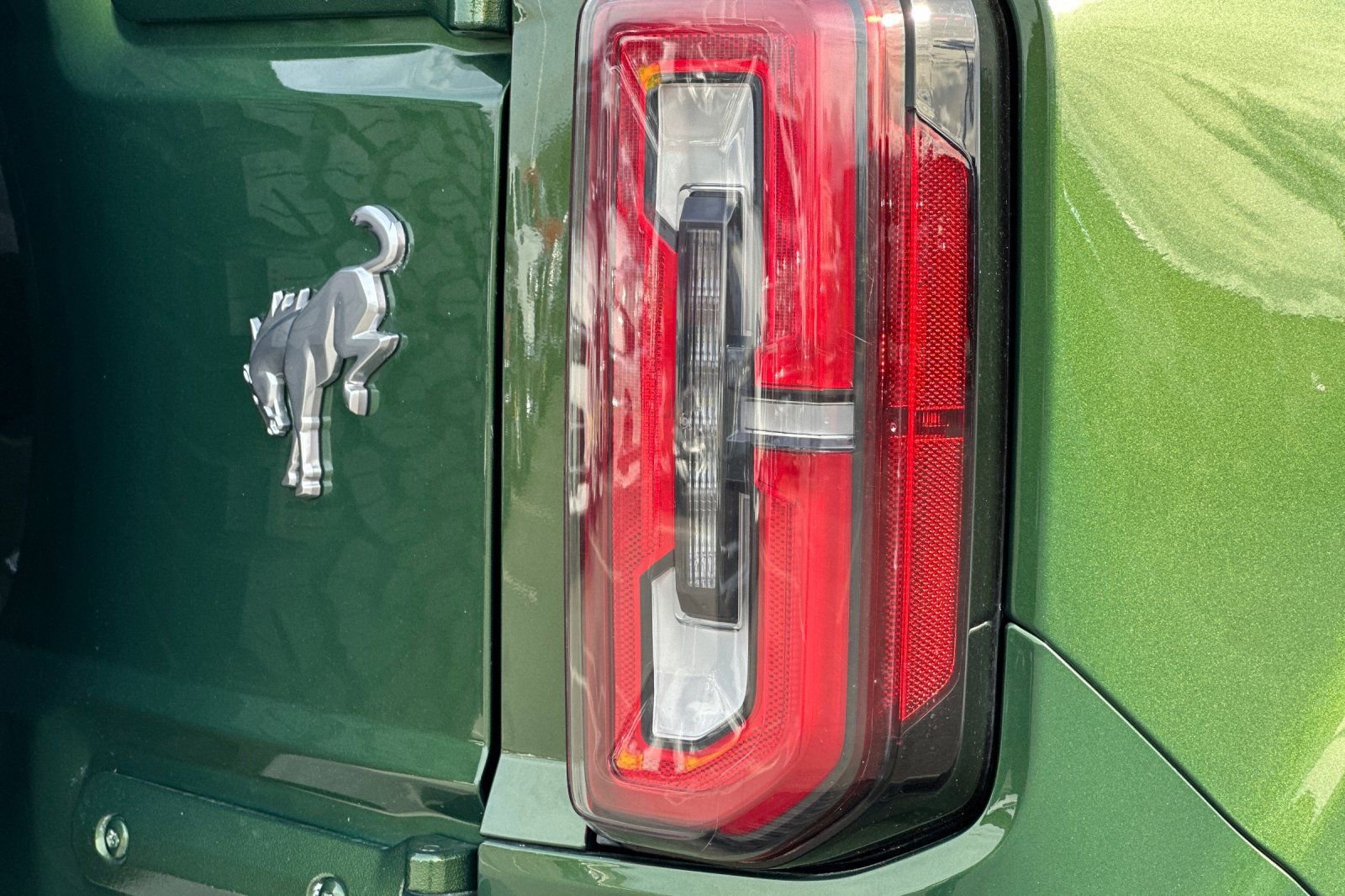 Used 2023 Ford Bronco Badlands image 34