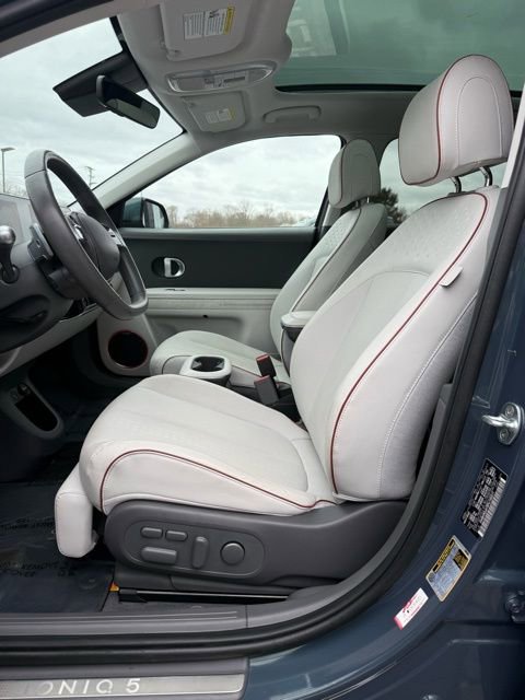 Used 2023 Hyundai Ioniq 5 Limited image 13