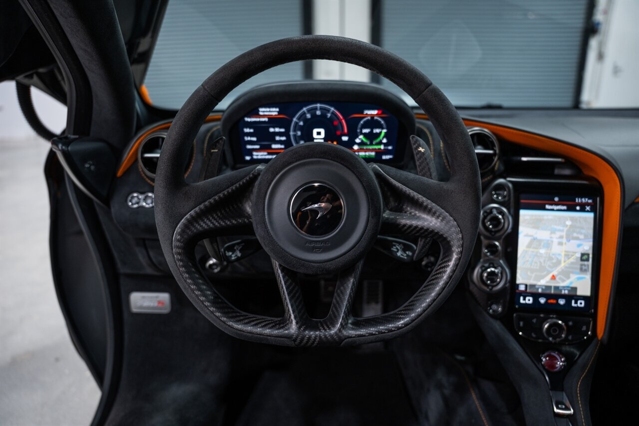Used 2019 McLaren 720S Performance RWD image 19