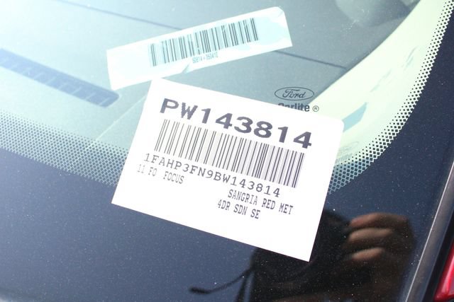 Used 2011 Ford Focus SE w/ Sedan SE Appearance Pkg FWD image 35