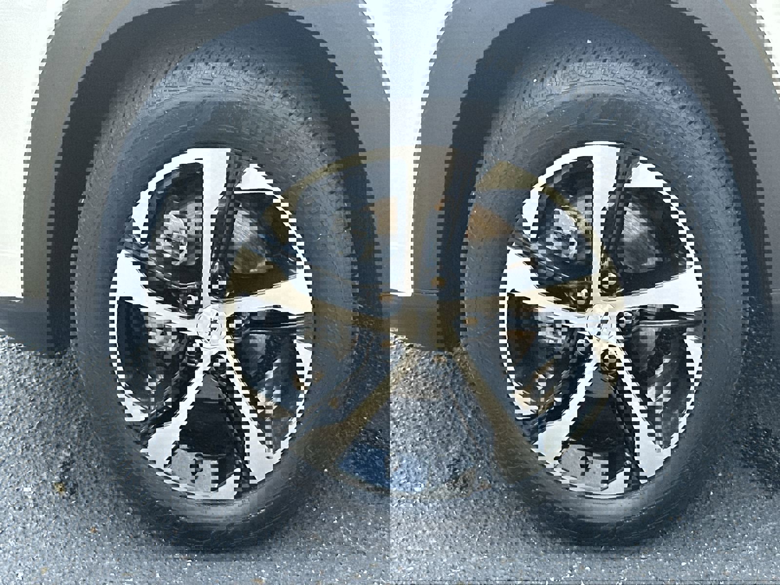 Used 2025 Chevrolet Trax RS w/ Driver Confidence Package image 13