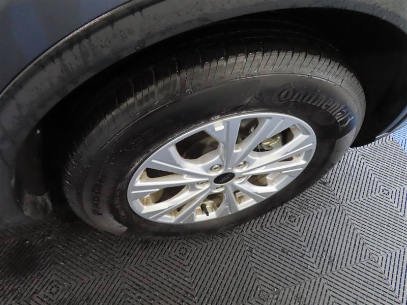 Used 2025 Ford Escape Active AWD/4WD image 9