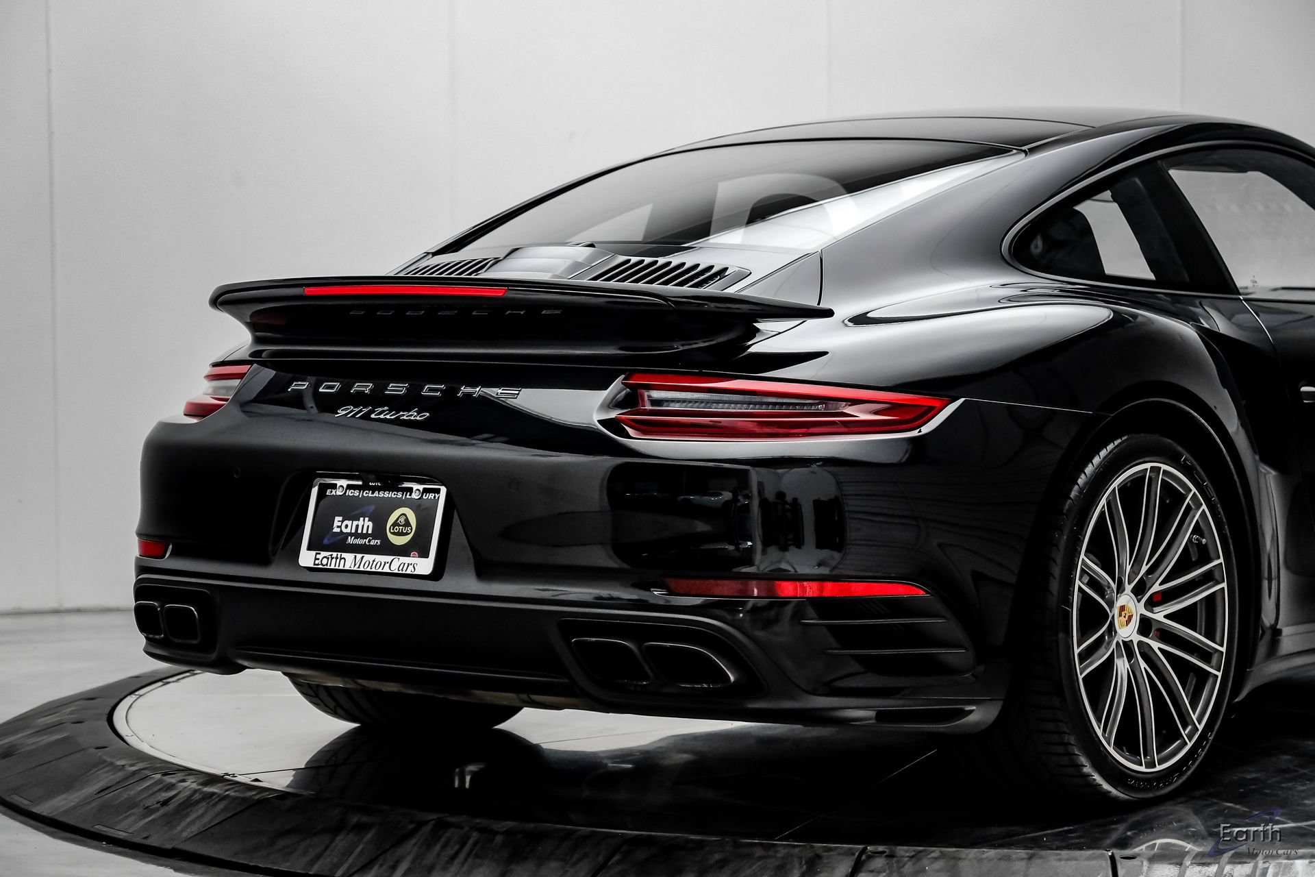 Used 2017 Porsche 911 Turbo AWD/4WD image 17