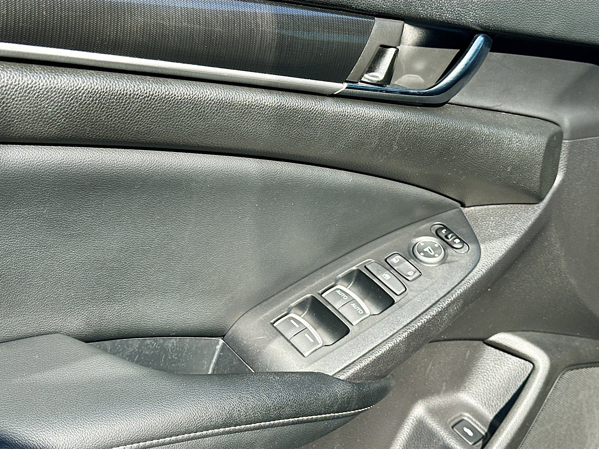 Used 2022 Honda Accord Sport image 17