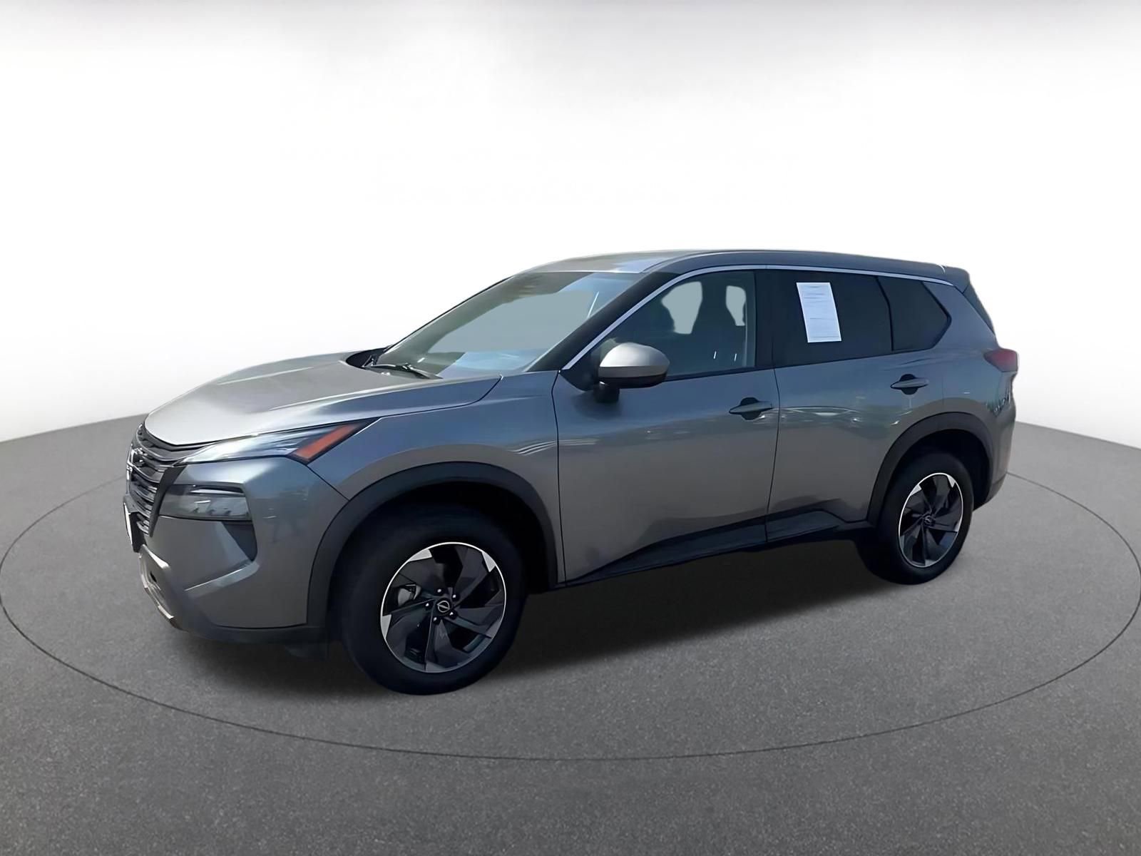 Used 2025 Nissan Rogue SV FWD image 8