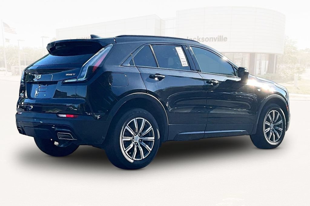 Used 2022 Cadillac XT4 Sport w/ Enhanced Visibility Package AWD/4WD image 6