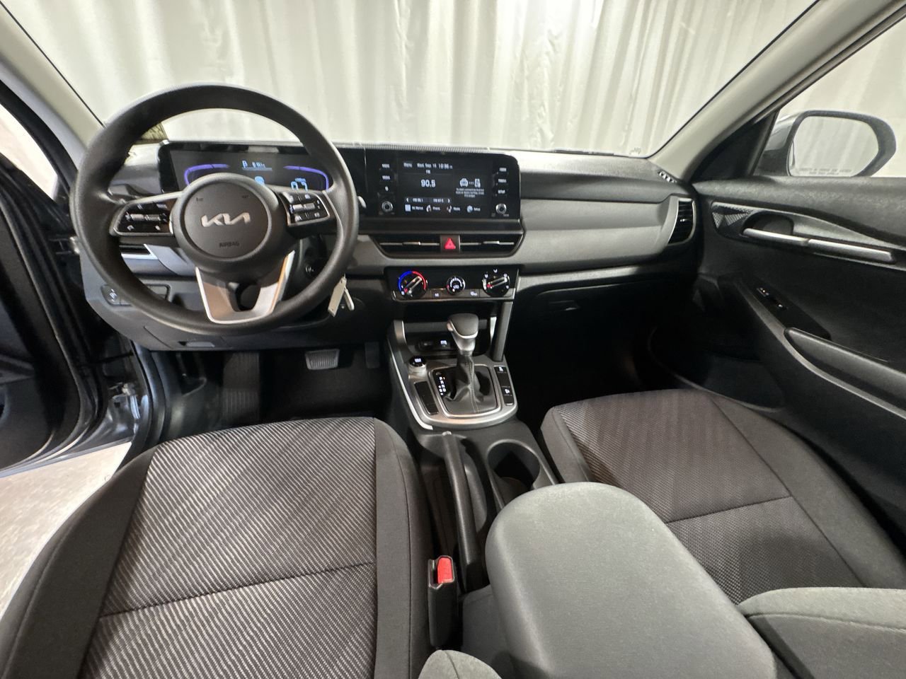 New 2026 Kia Seltos LX image 12