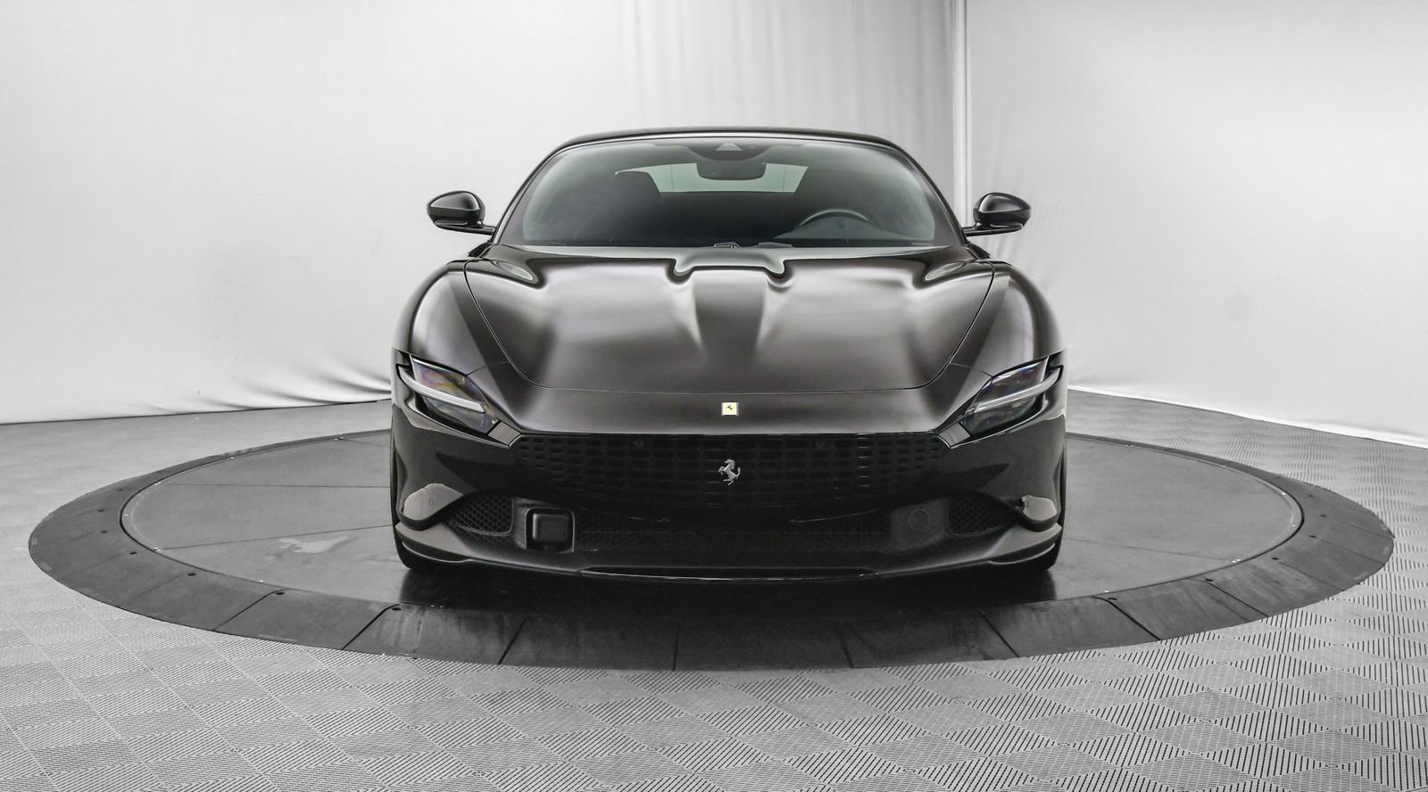 Certified 2023 Ferrari Roma image 3