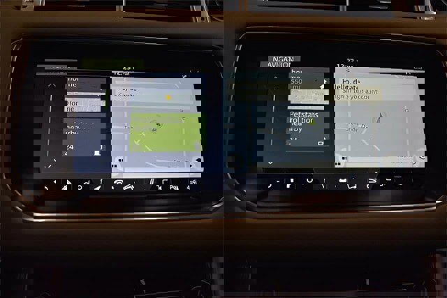 Used 2017 Land Rover Range Rover Sport HSE image 20