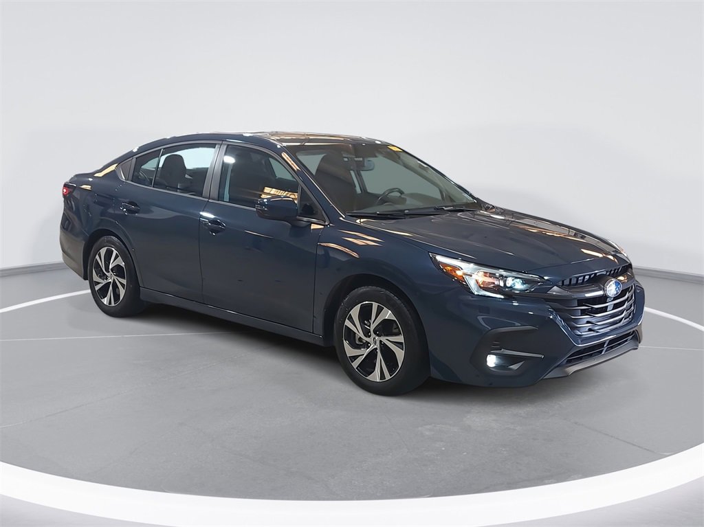 Used 2024 Subaru Legacy Premium image 3