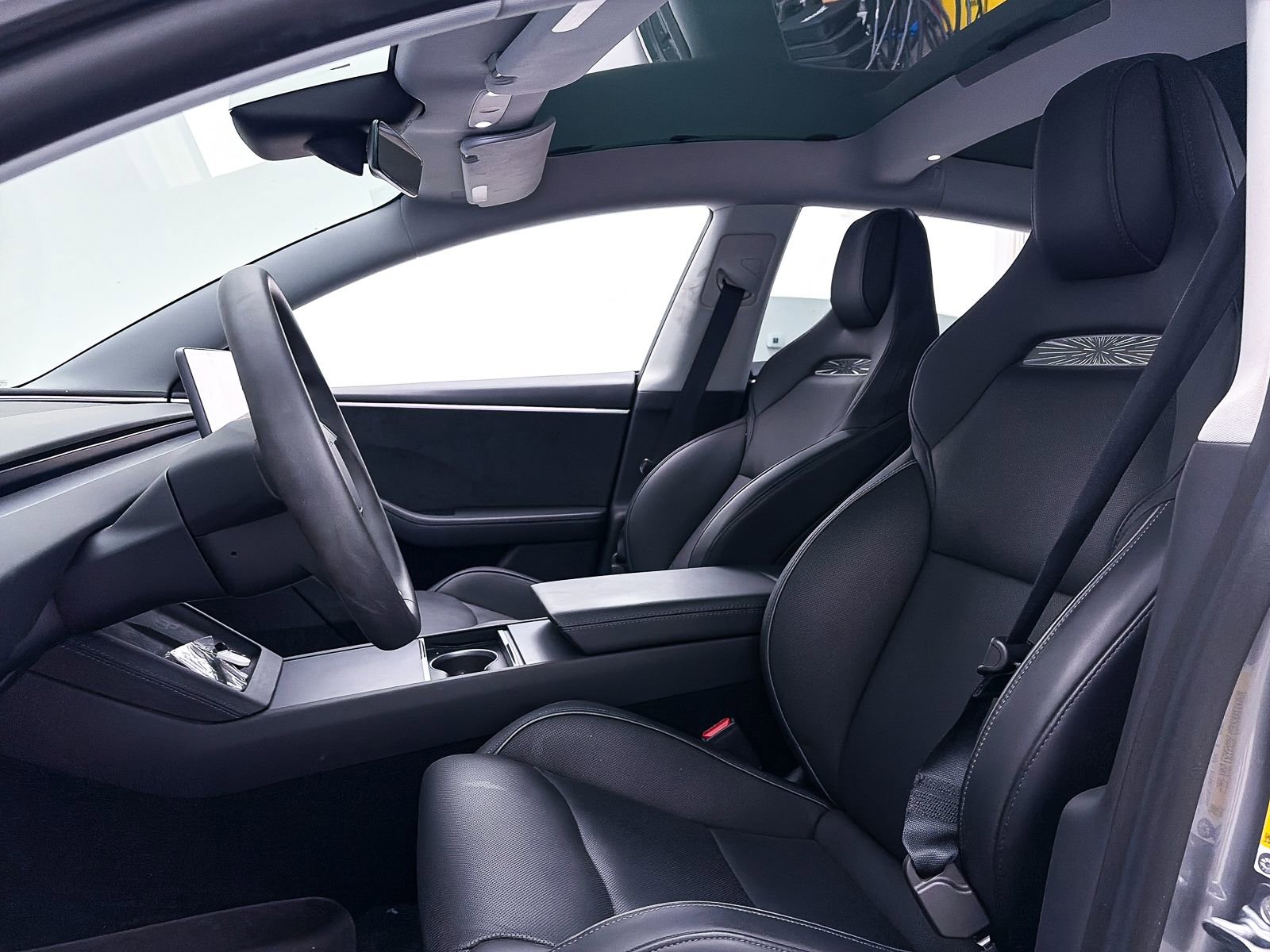 Used 2024 Tesla Model 3 Performance image 17