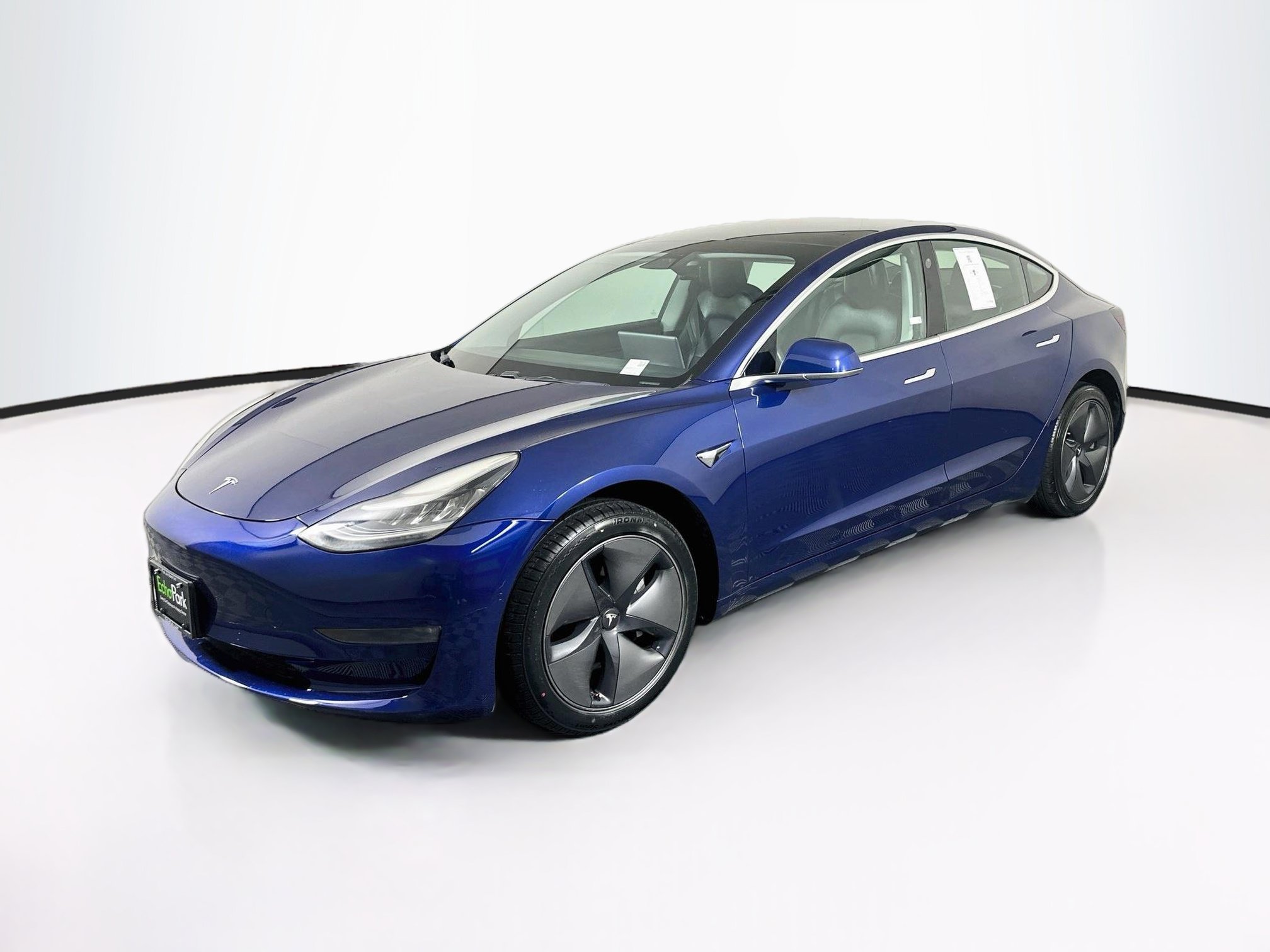 Used 2019 Tesla Model 3 Standard Range RWD image 3
