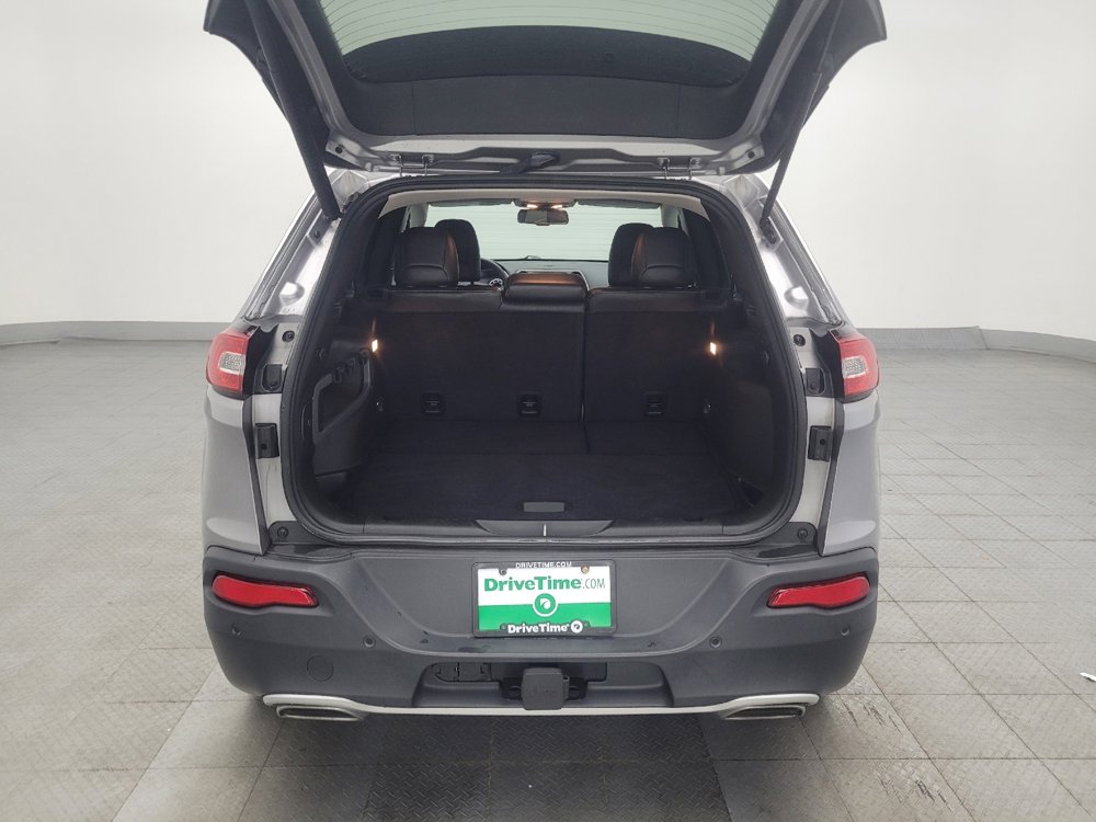 Used 2018 Jeep Cherokee Limited w/ Luxury Group AWD/4WD image 29