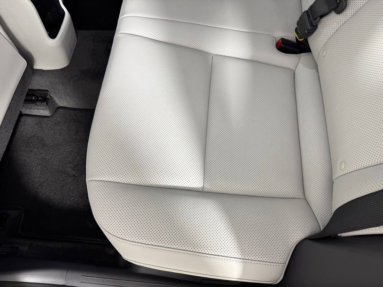 Used 2025 Hyundai Kona Limited image 35