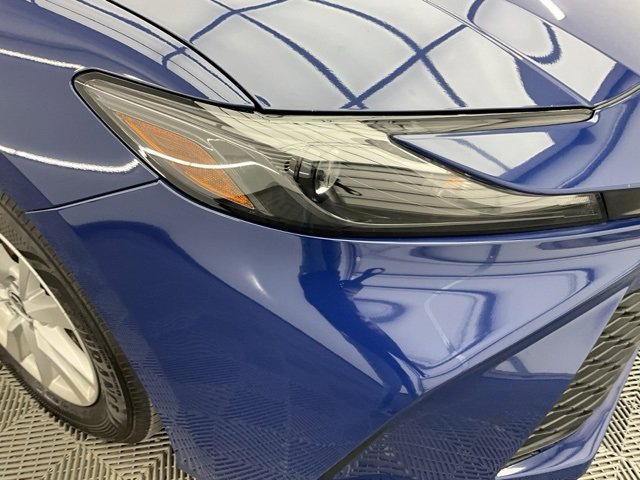 Used 2025 Toyota Camry SE image 27