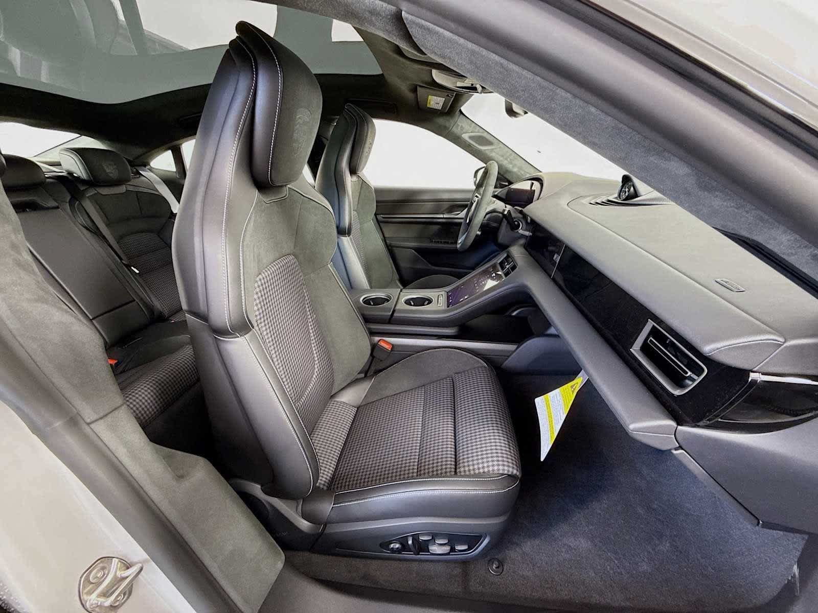 New 2025 Porsche Taycan Turbo AWD/4WD image 49