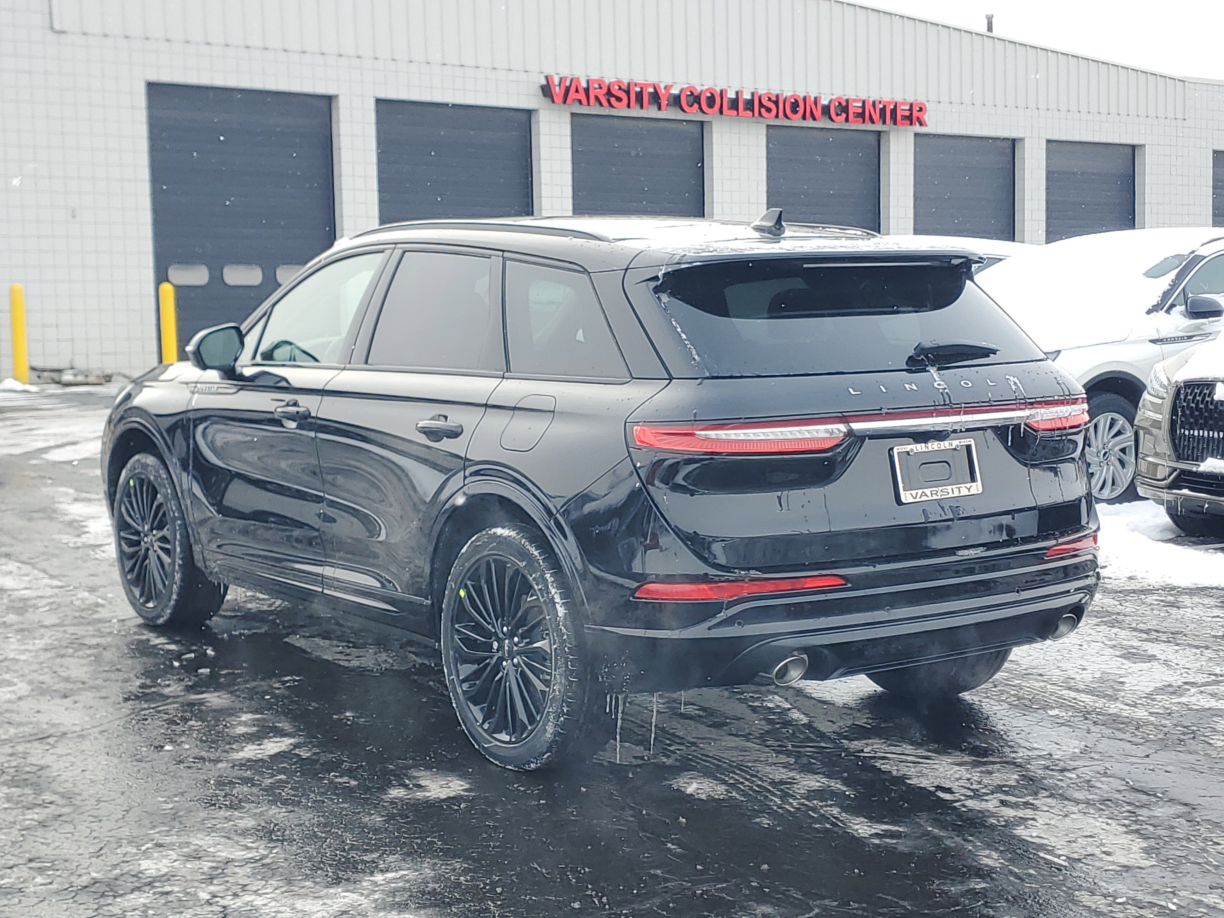 New 2026 Lincoln Corsair Premiere image 3