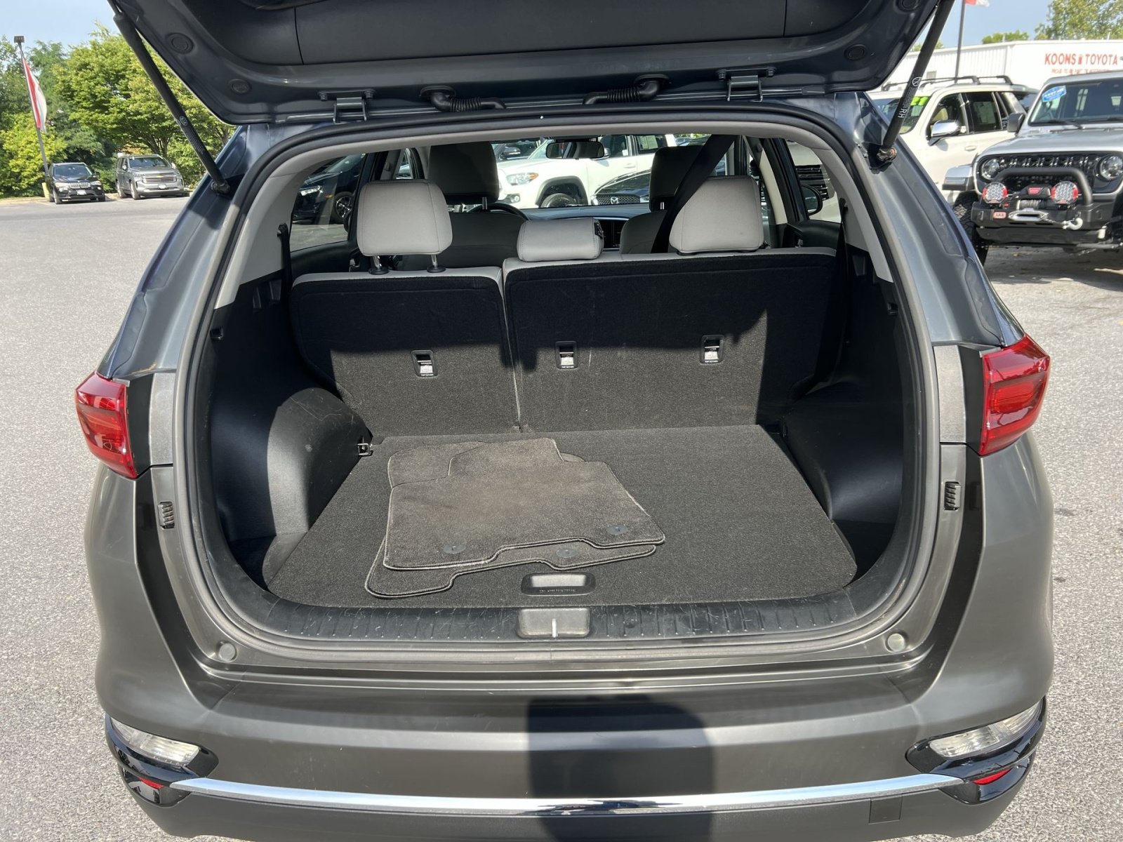 Used 2020 Kia Sportage LX AWD/4WD image 23