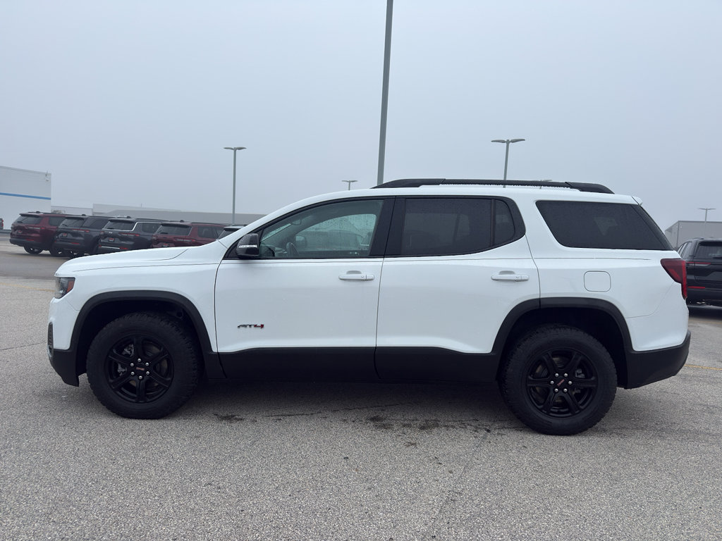Used 2022 GMC Acadia AT4 w/ Technology Package AWD/4WD image 6
