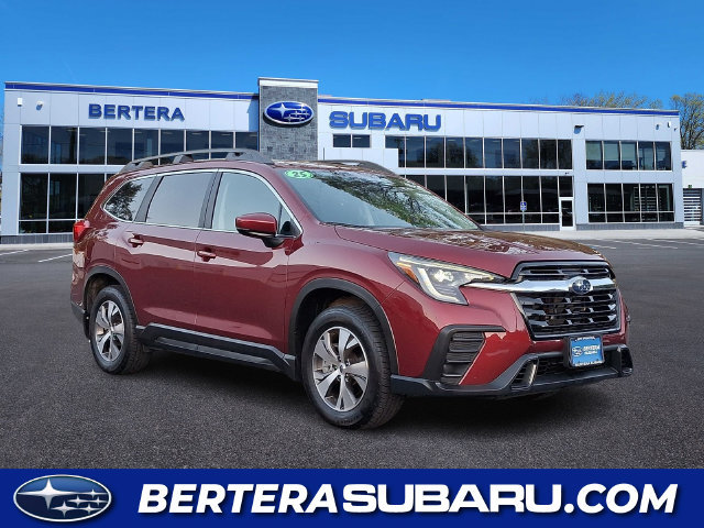 Used 2025 Subaru Ascent Premium AWD/4WD image 1