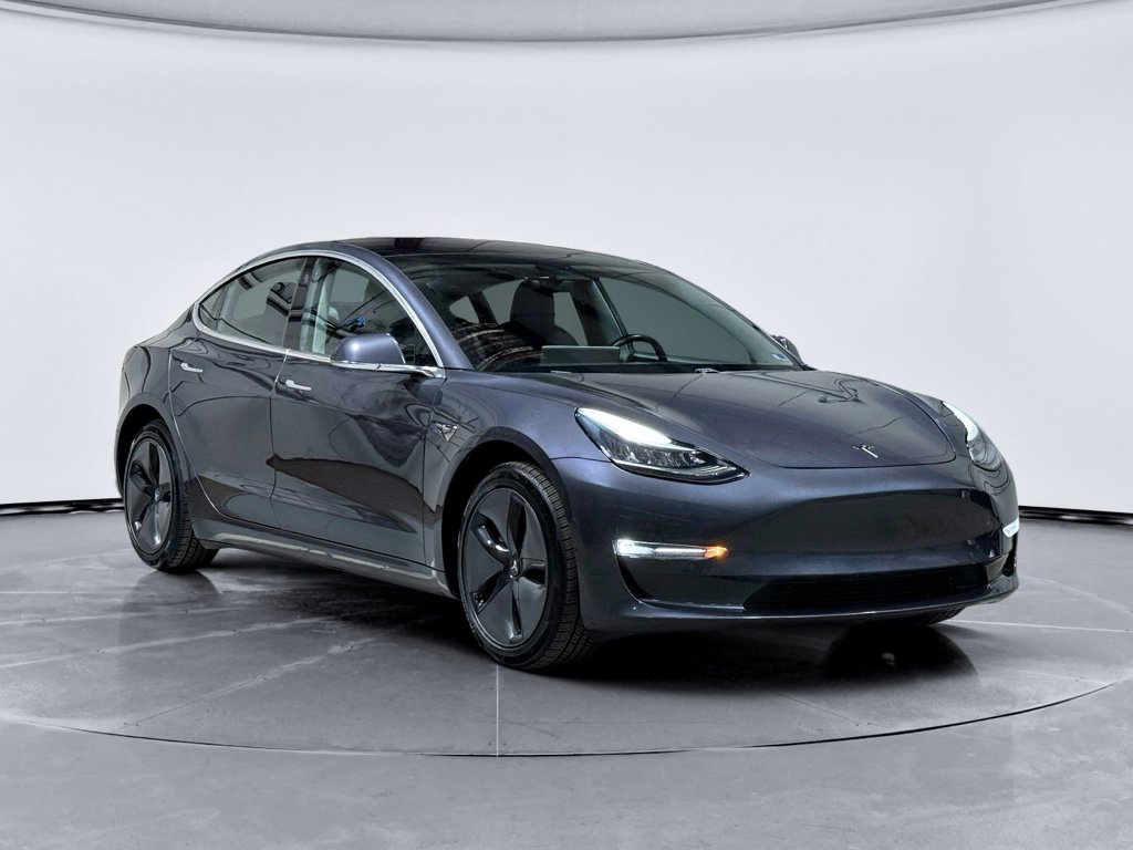 Used 2018 Tesla Model 3 Long Range image 4