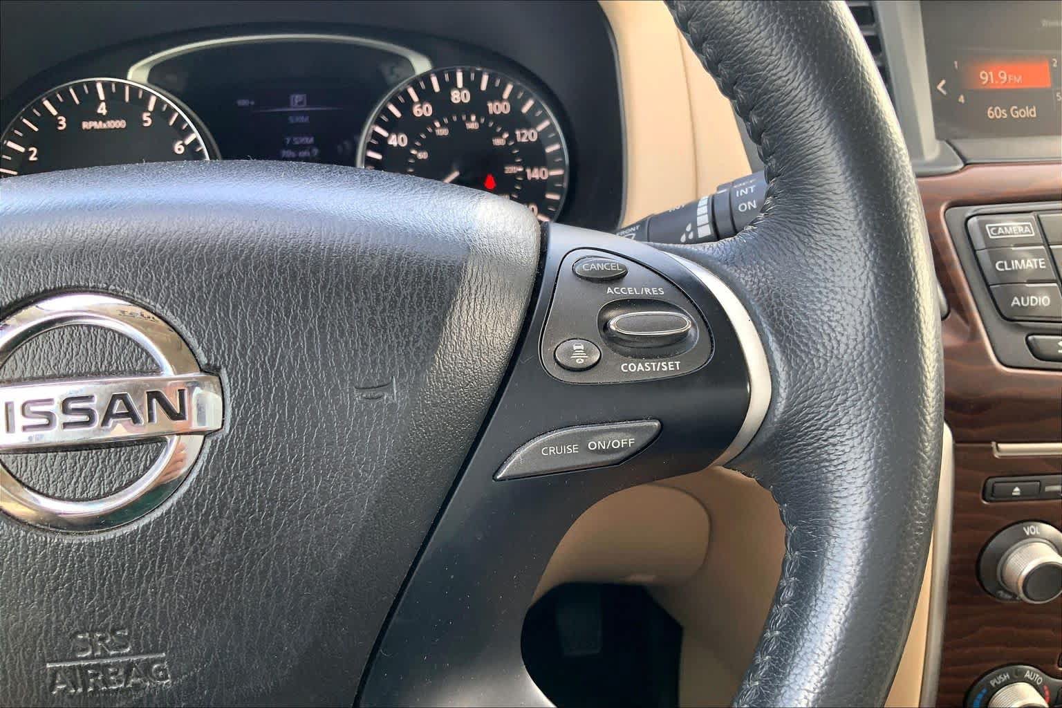Used 2017 Nissan Pathfinder Platinum FWD image 25