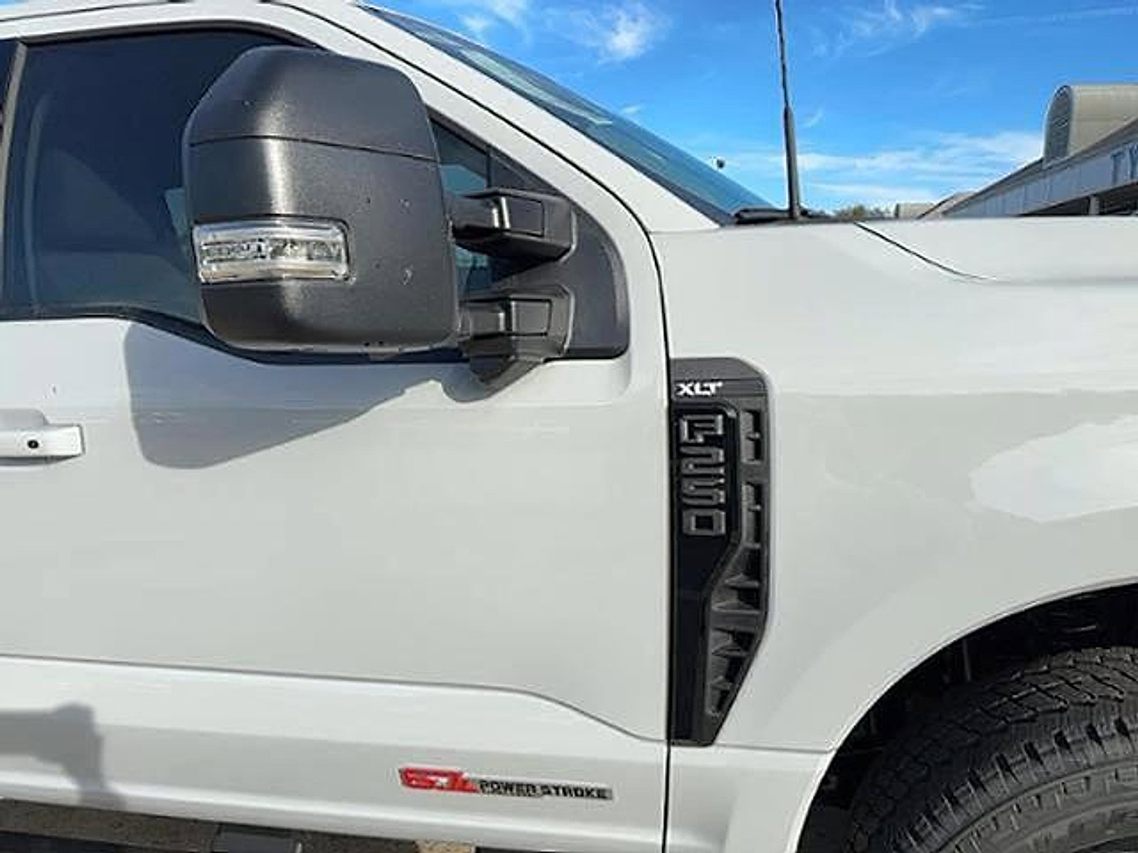 New 2026 Ford F250 XLT w/ XLT Premium Package AWD/4WD image 11