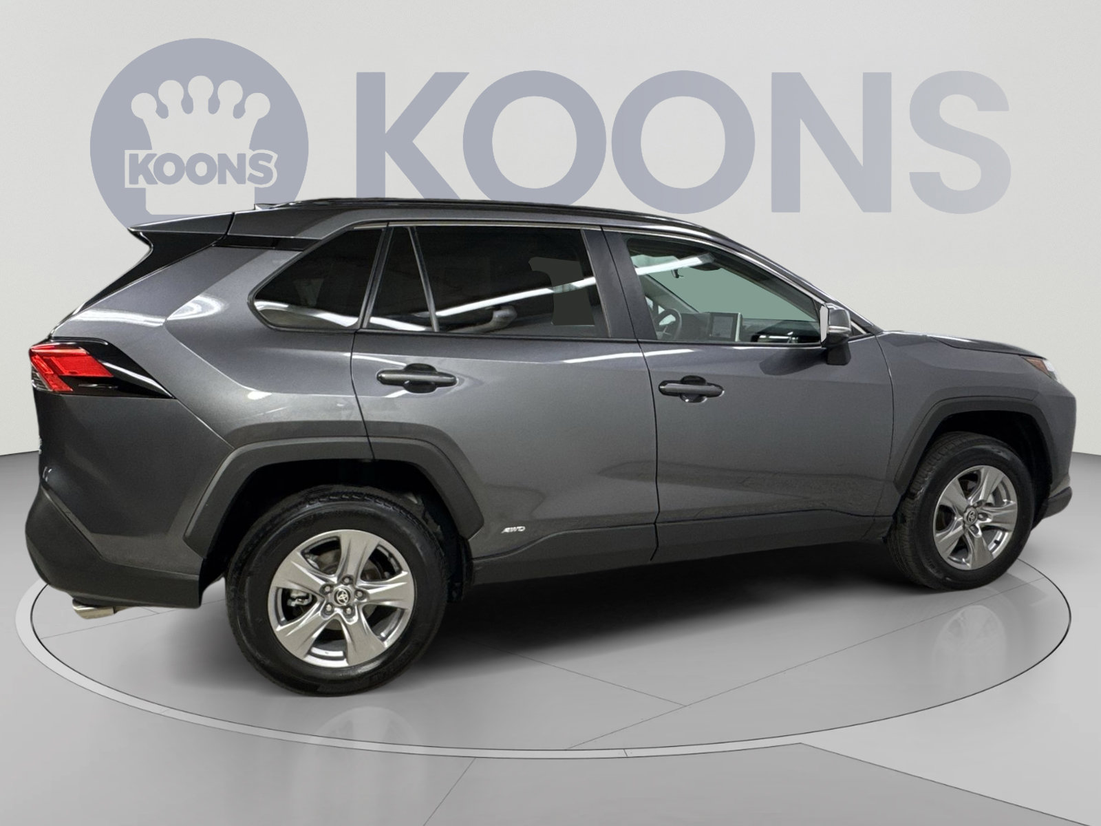 Used 2025 Toyota RAV4 XLE AWD/4WD image 21