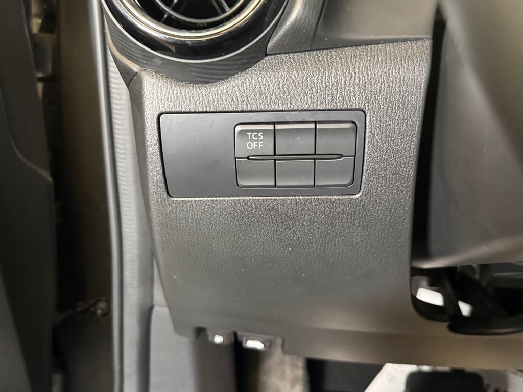 Used 2019 MAZDA CX-3 Touring w/ Preferred Equipment Package AWD/4WD image 17