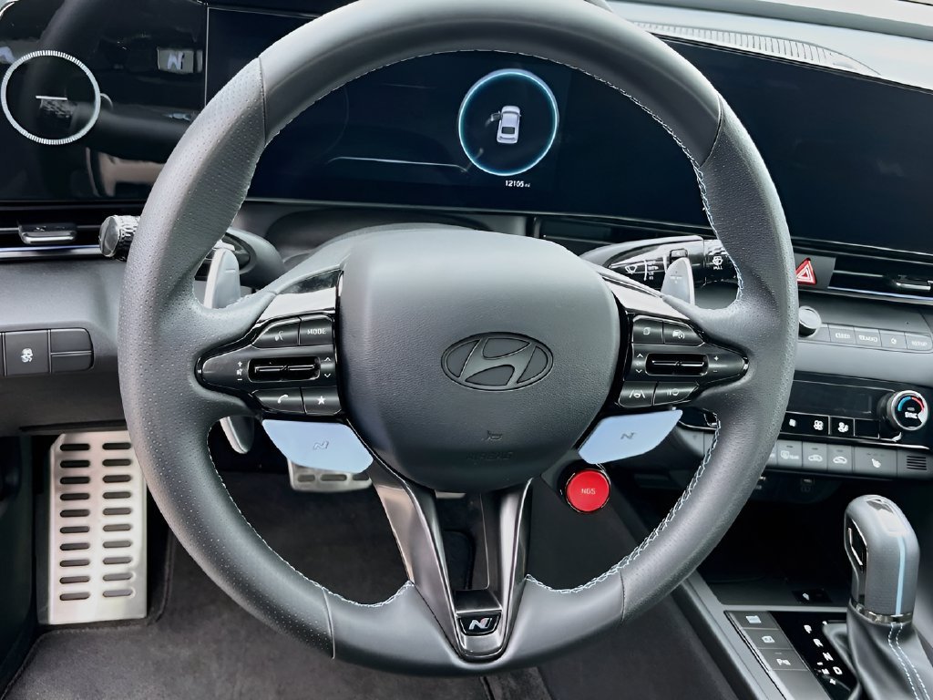 Used 2025 Hyundai Elantra N FWD image 11