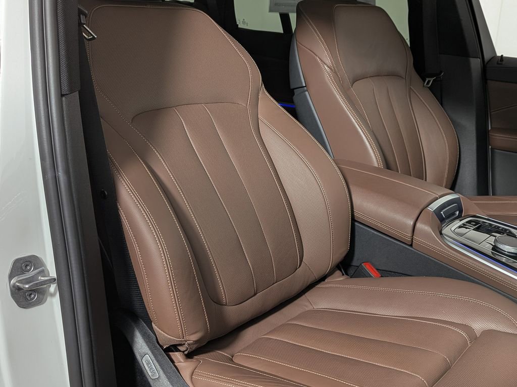 Used 2021 BMW X5 xDrive40i w/ Premium Package 2 image 35