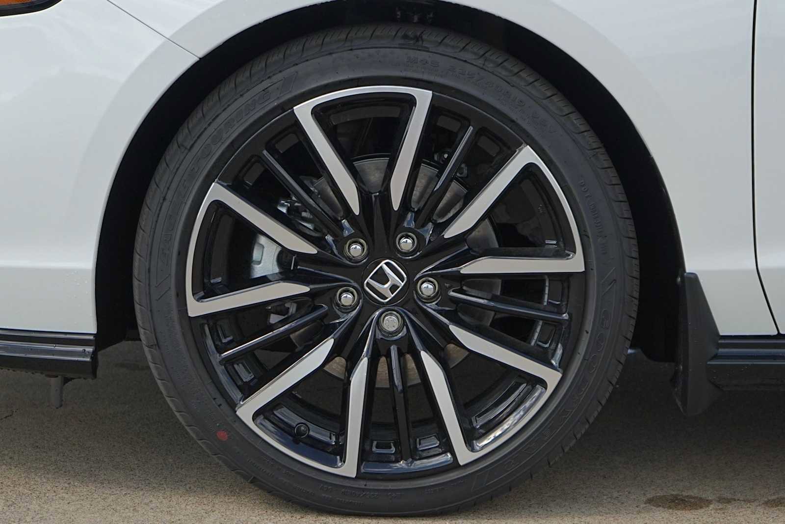 New 2026 Honda Accord Touring image 7